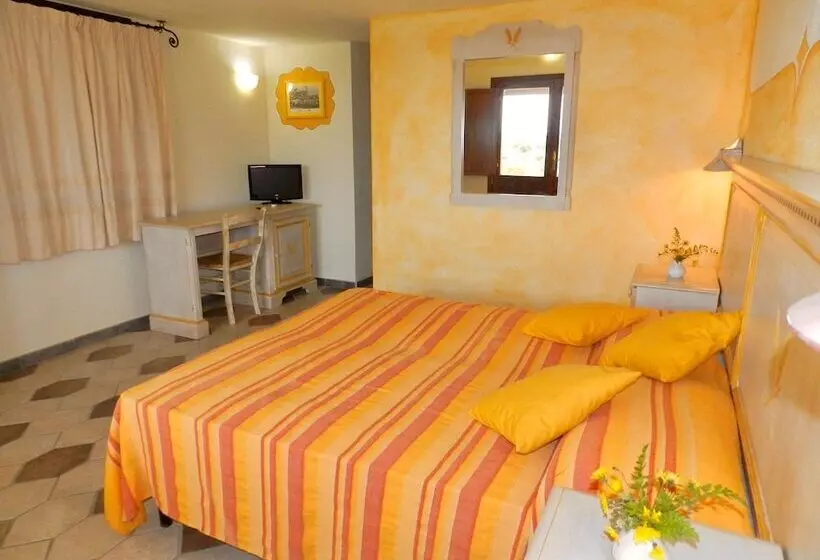 Lomakeskus Family Rooms Budoni