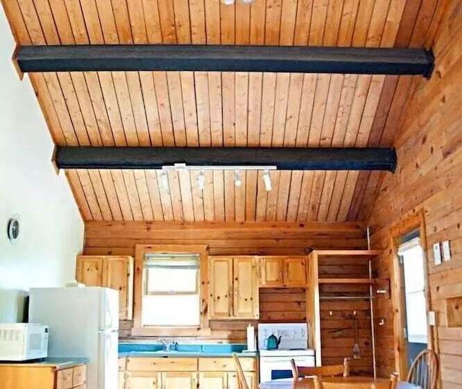 Hotelli Ingonish Chalets