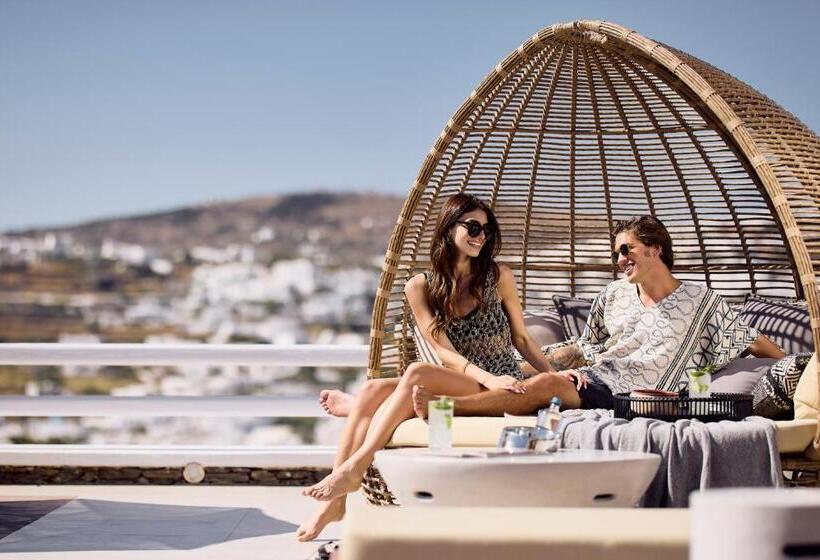 ホテル Nival Boutique