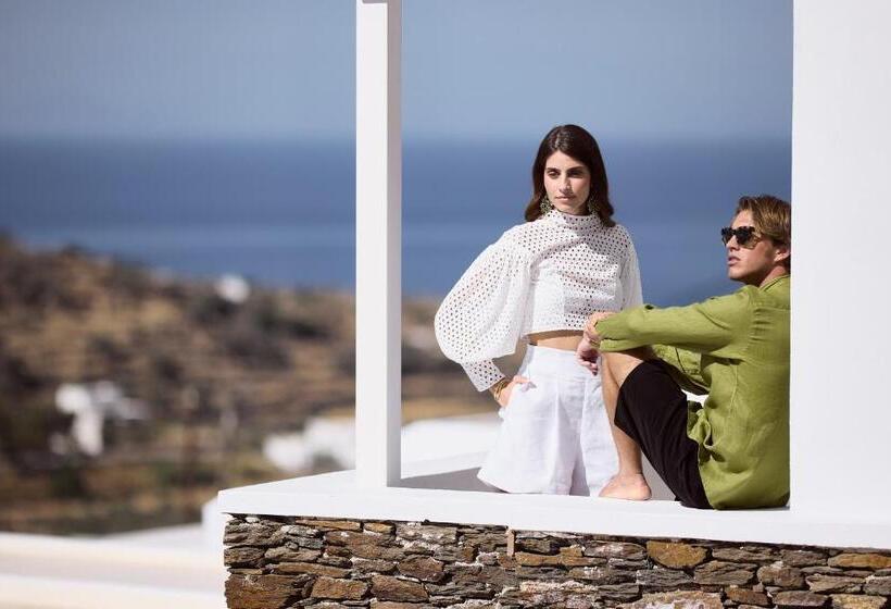 ホテル Nival Boutique