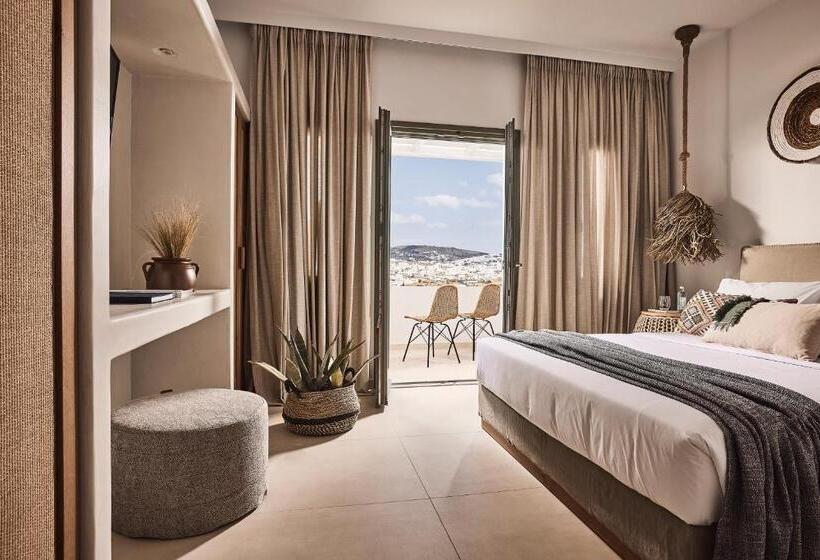 ホテル Nival Boutique