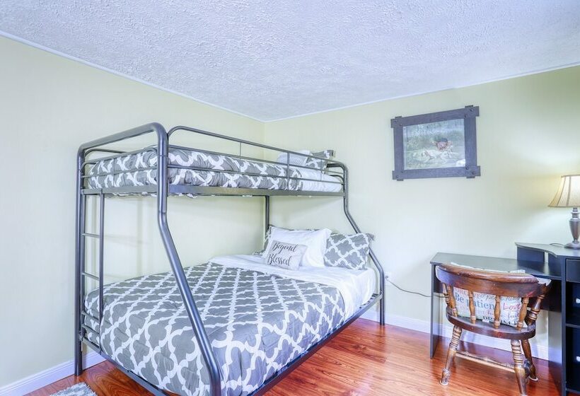 New Bright And Relaxing Cabin With Fireplace And Firepit