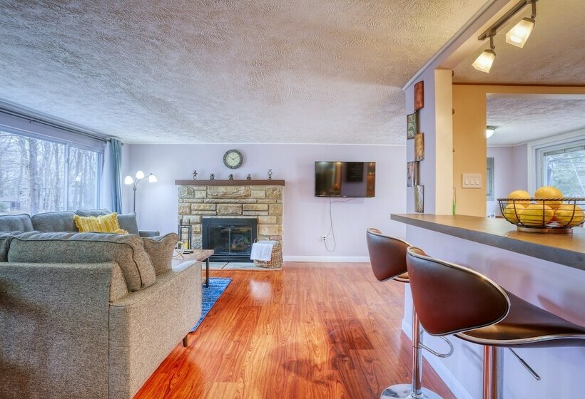 New Bright And Relaxing Cabin With Fireplace And Firepit