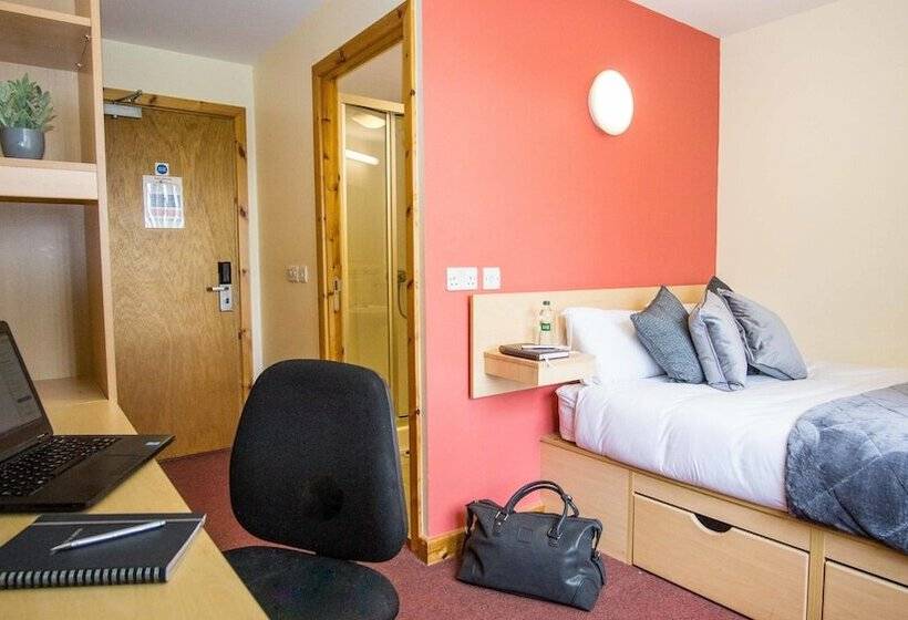 فندق Cappavilla Village Castletroy Limerick Ireland