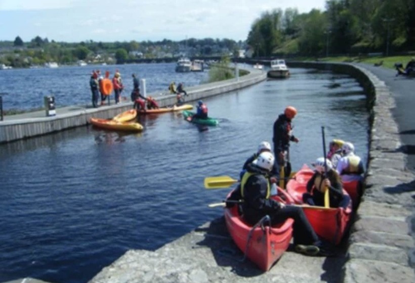 فندق Cappavilla Village Castletroy Limerick Ireland