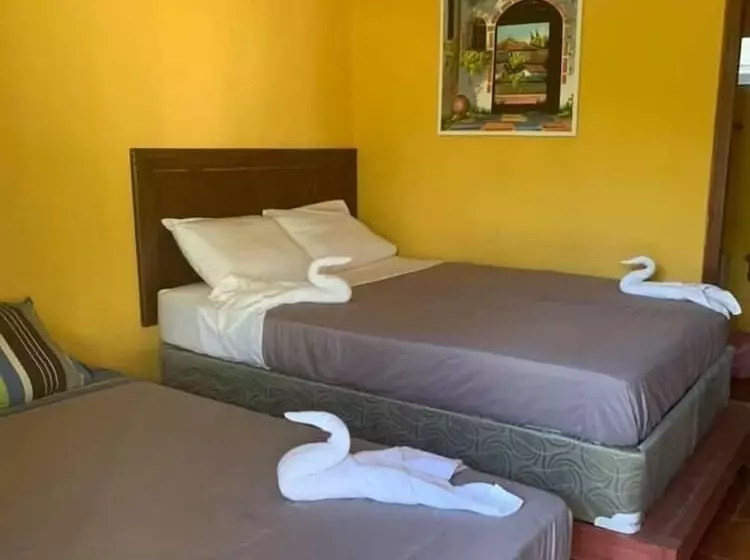 Eco Hotel Los Micos