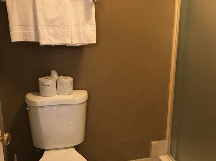 בית מלון כפרי The Villas On Lake George