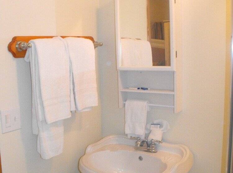 בית מלון כפרי The Villas On Lake George