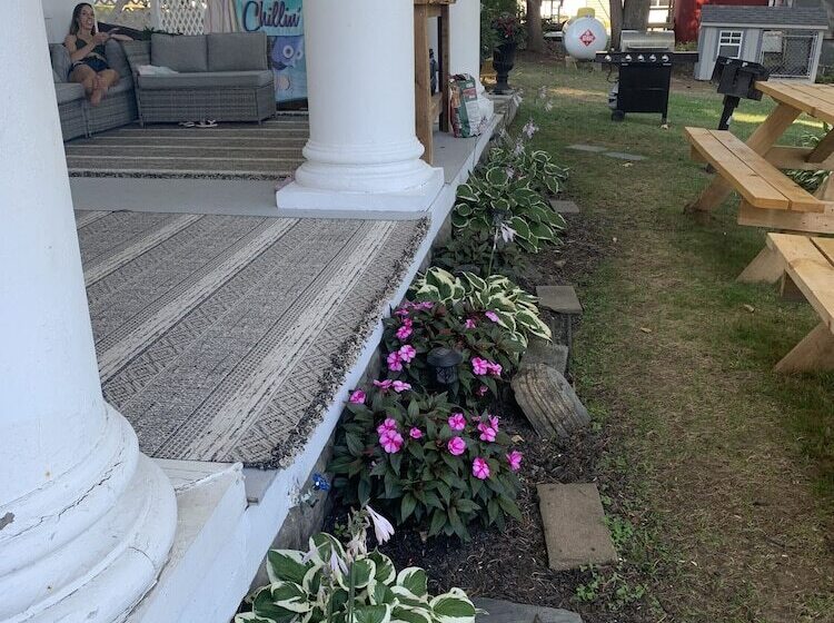 בית מלון כפרי The Villas On Lake George