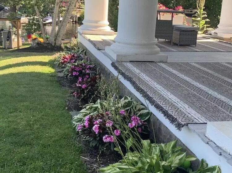 ホテル The Villas On Lake George