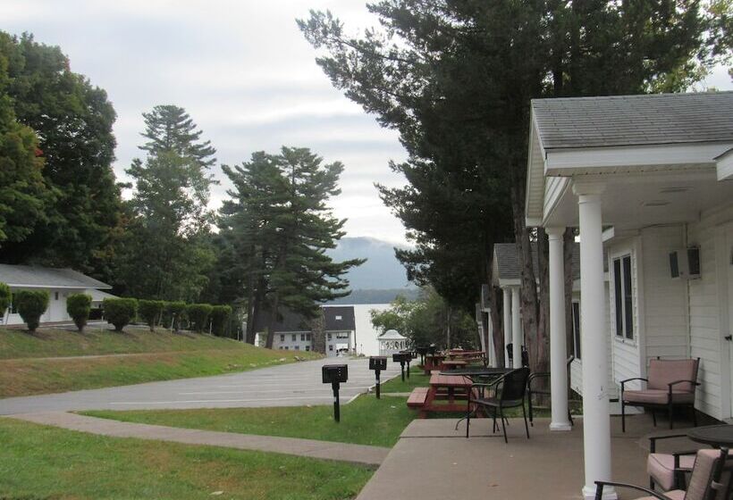 בית מלון כפרי The Villas On Lake George