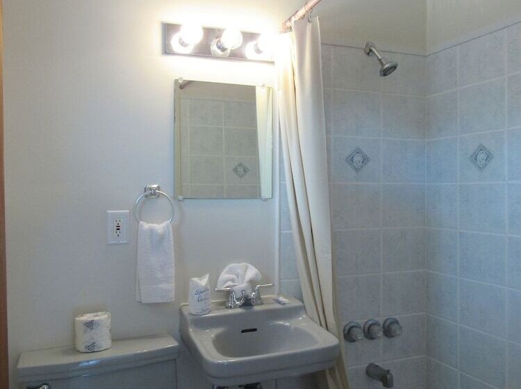 בית מלון כפרי The Villas On Lake George