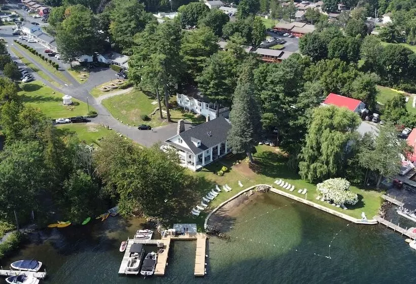 ホテル The Villas On Lake George