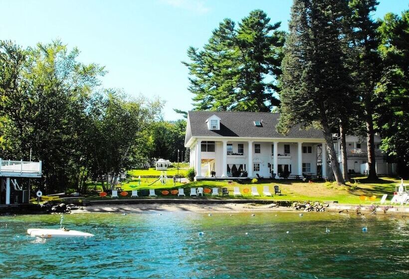 בית מלון כפרי The Villas On Lake George