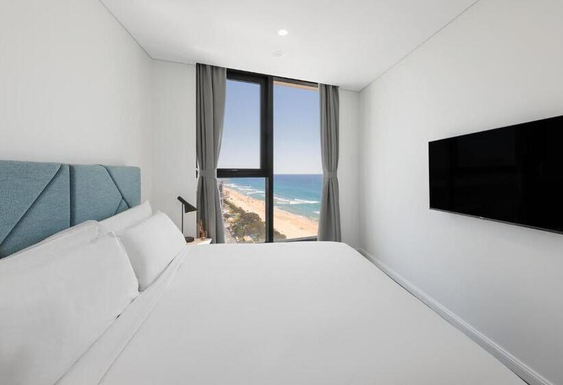 Meriton Suites Surfers Paradise