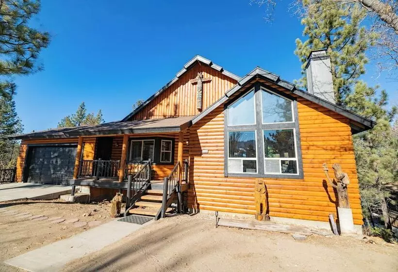 Moonridge Treehouse