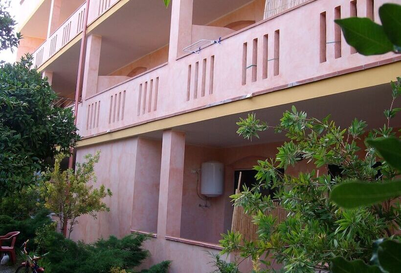 צימר Sa Domu Sarda   Apartment With Terrace 2