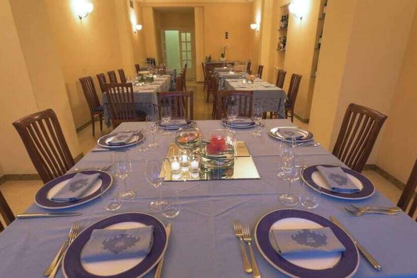 צימר Settecolli Sport Hostel Double Room 108