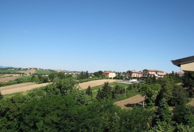 Bed and Breakfast Settecolli Sport Hostel   Triple Room 104