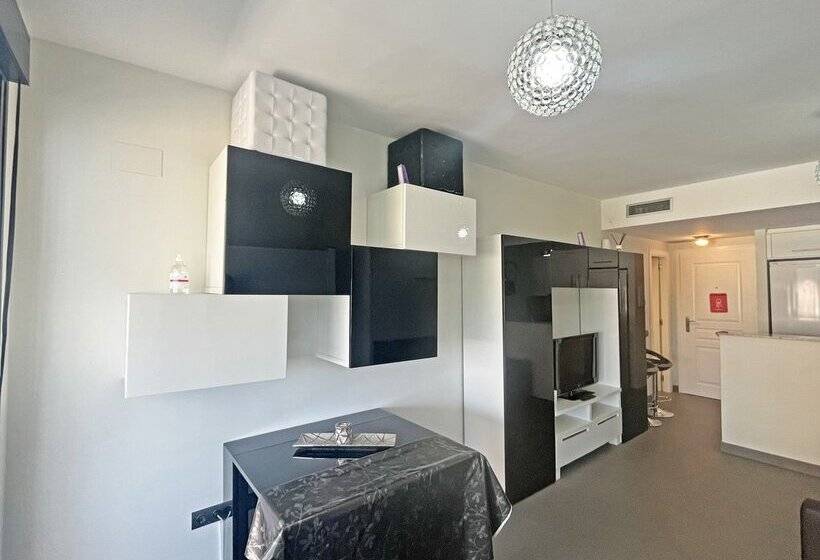 Apartamentos Aguamarina 3000