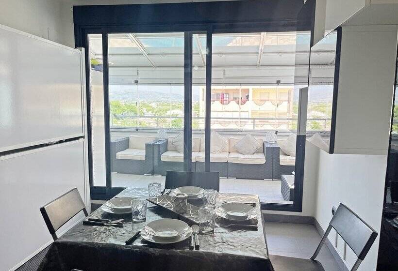 Apartamentos Aguamarina 3000