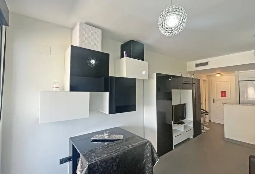 Apartamentos Aguamarina 3000