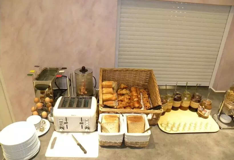 ホテル Anglade Hôtel