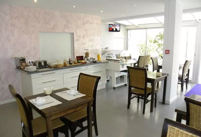 ホテル Anglade Hôtel