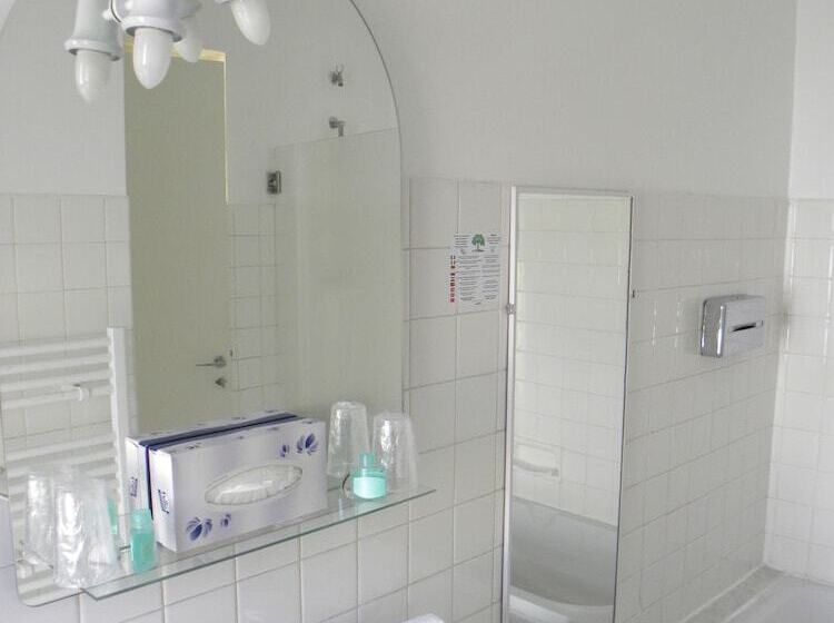 هتل Anglade Hôtel