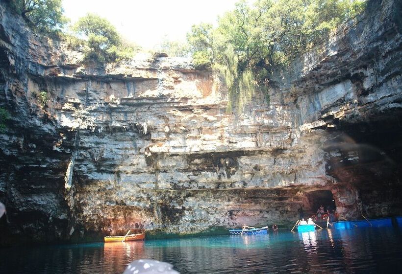 Kalypso Studios & Apartments