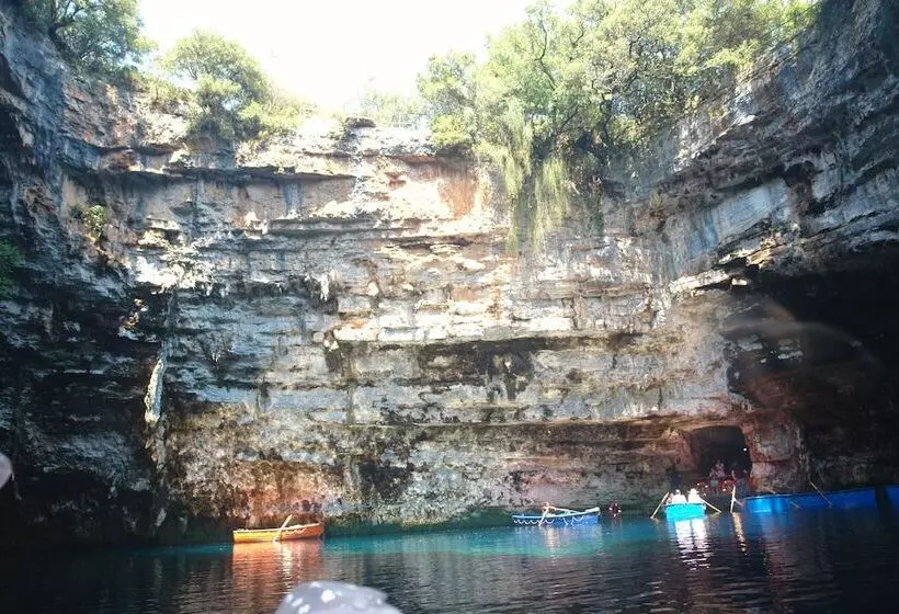 Kalypso Studios & Apartments