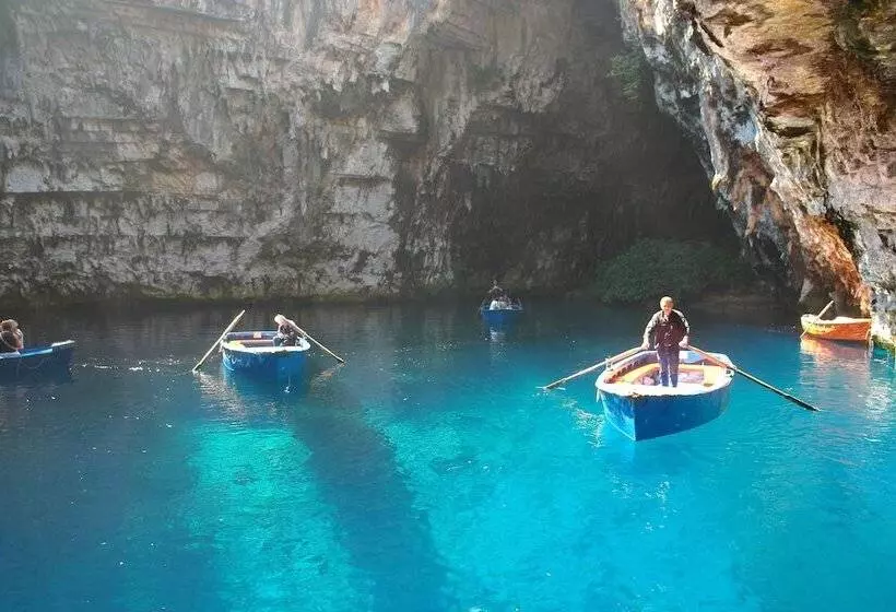 Kalypso Studios & Apartments