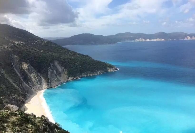 Kalypso Studios & Apartments