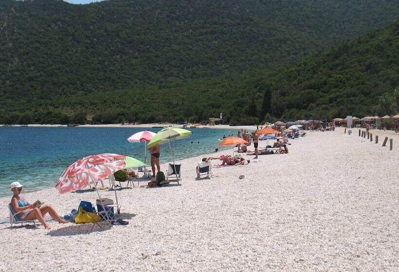 Kalypso Studios & Apartments