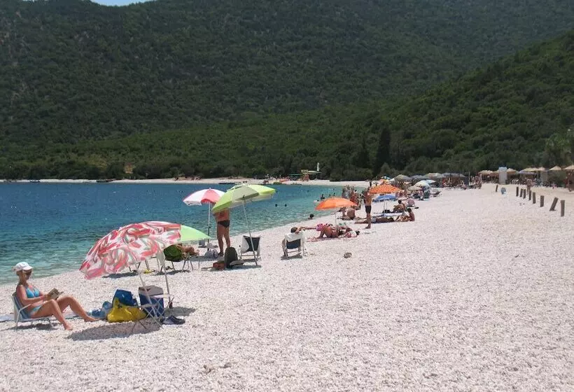 Kalypso Studios & Apartments