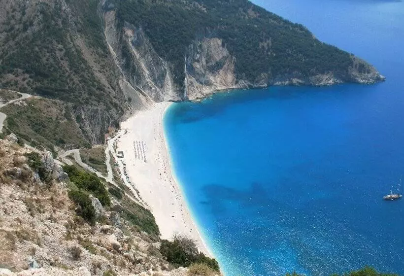 Kalypso Studios & Apartments