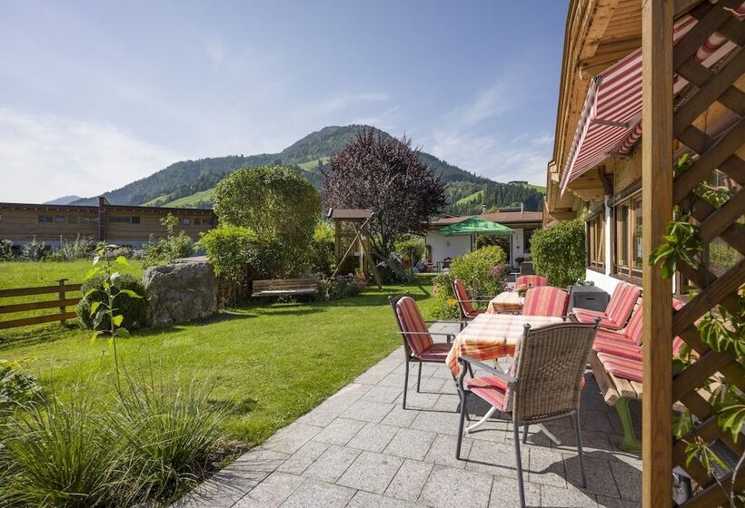 مبيت وإفطار Frühstückspension Tannenhof