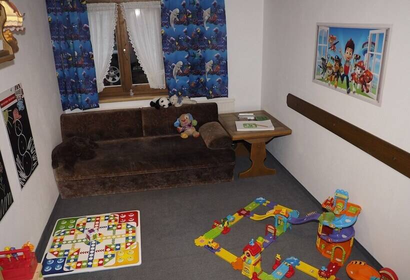 مبيت وإفطار Frühstückspension Tannenhof