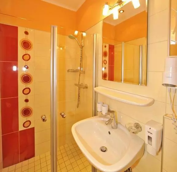 مبيت وإفطار Pension Oberwinkler