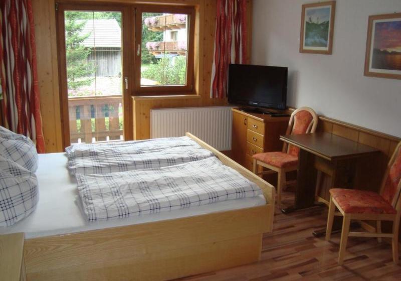 مبيت وإفطار Pension Europa