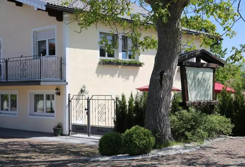 ベッドアンドブレックファースト Pension Knoll