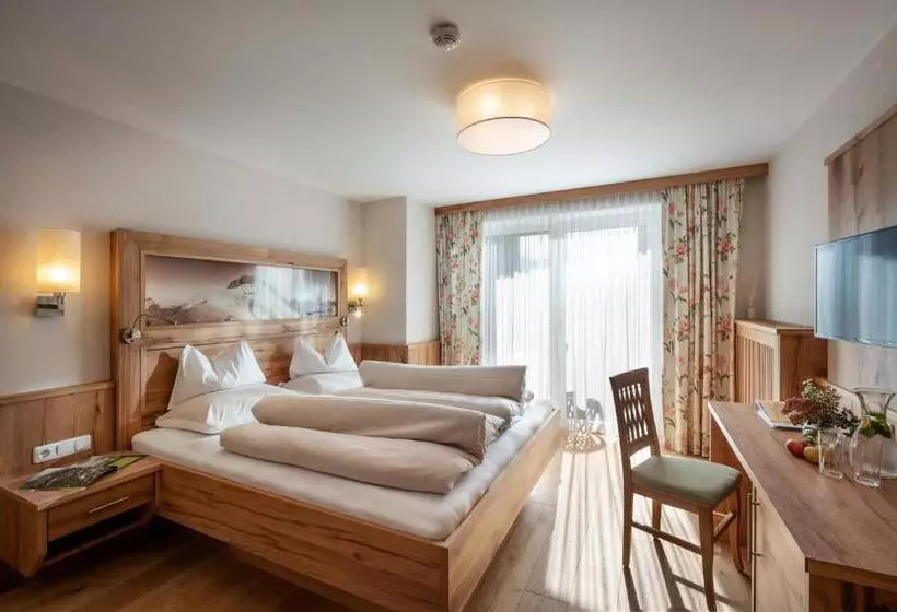 Aamiaismajoitus (B&B) Garni Tirolerhof
