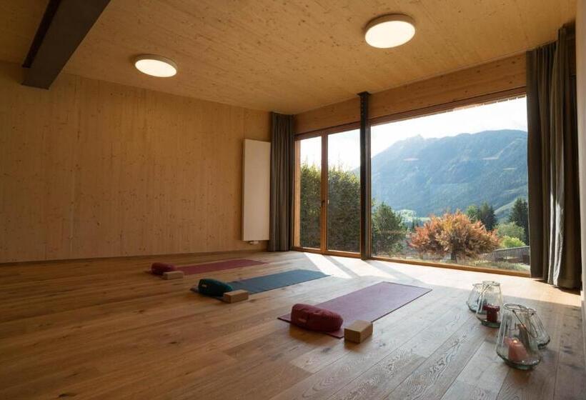 هتل Biyou Ecoquatier In Den Bergen