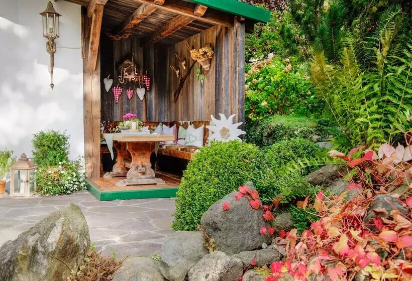 Familien  & Vitalhotel Auenhof