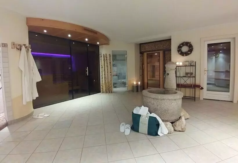 Familien  & Vitalhotel Auenhof