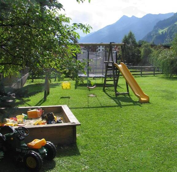 בית מלון כפרי Augarten