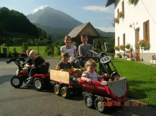 Bauernhof Schilift-hotz