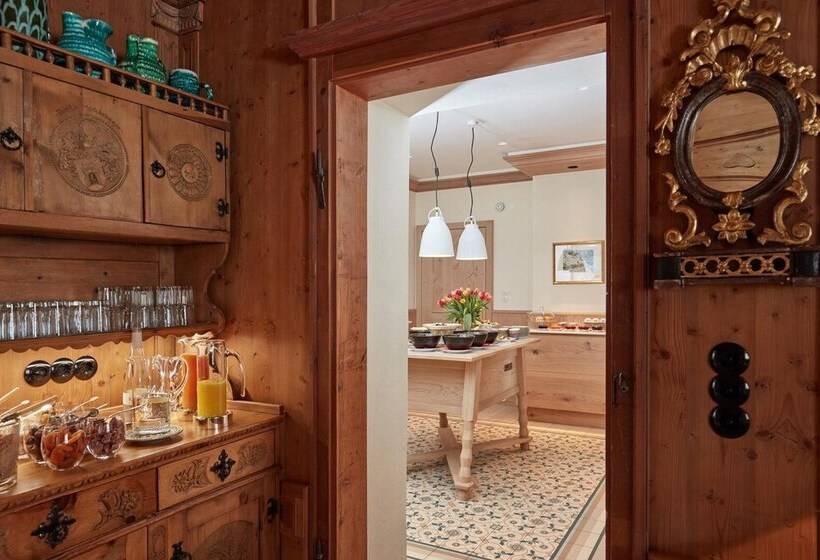 ホテル Das Bergschlössl   Very Special