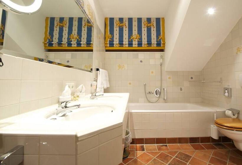 ホテル Das Bergschlössl   Very Special