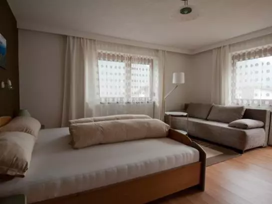 Elmer, Appartement
